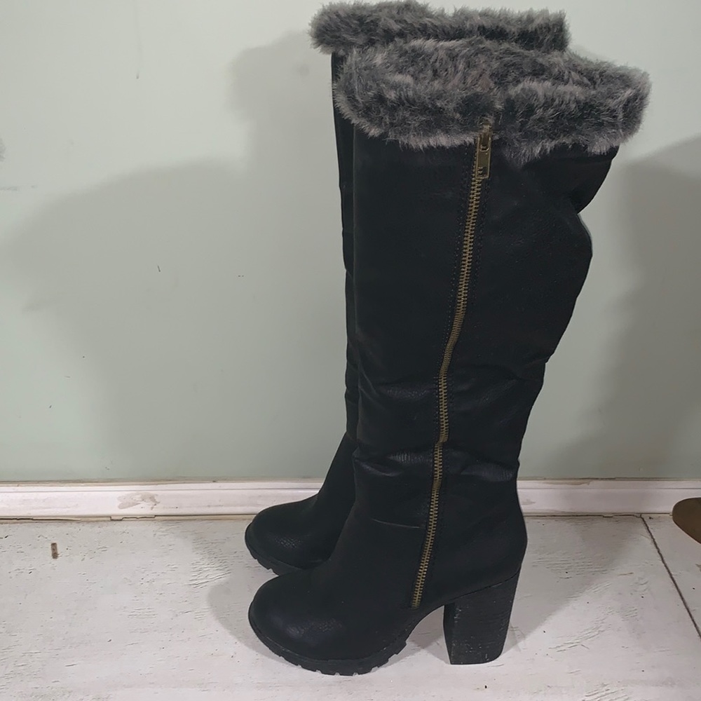 Comfy Thick Heel Knee Boot